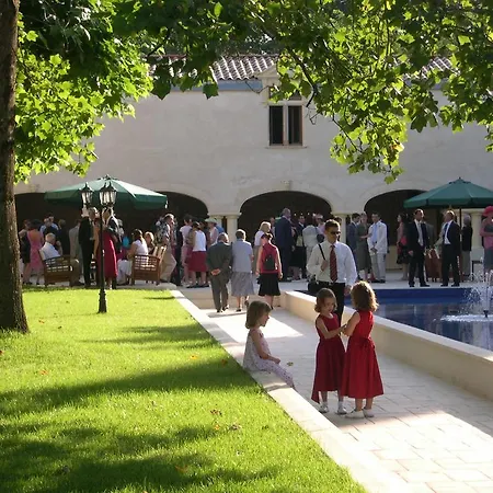 Hotel Domaine De Valmont
